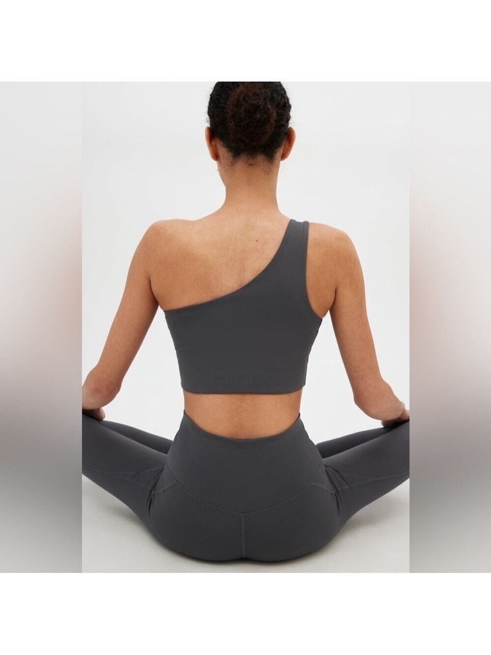 Girlfriend Collective Compressive Gray Leggings - Size Medium